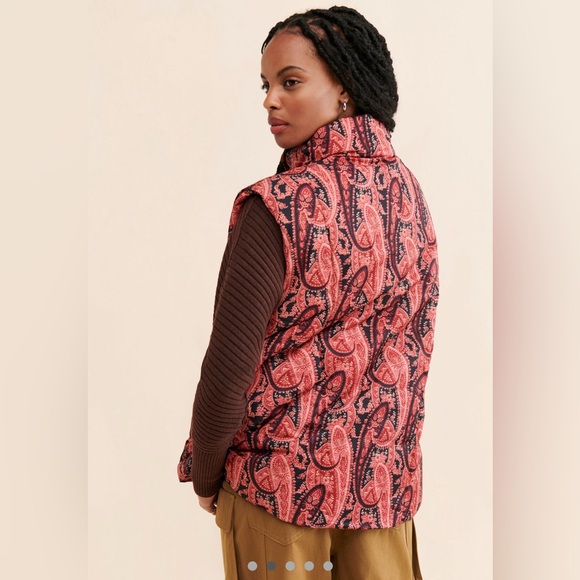 Free People Oversized Paisley Patterned Pink and Black Puffer Vest - Picture 2 of 8